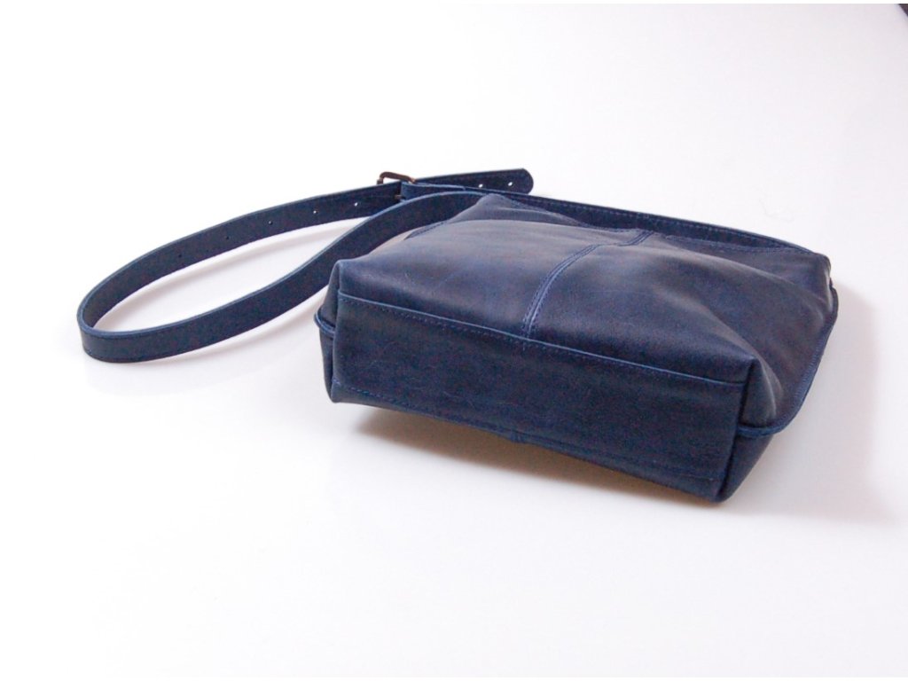 Kožená kabelka přes rameno Fiala