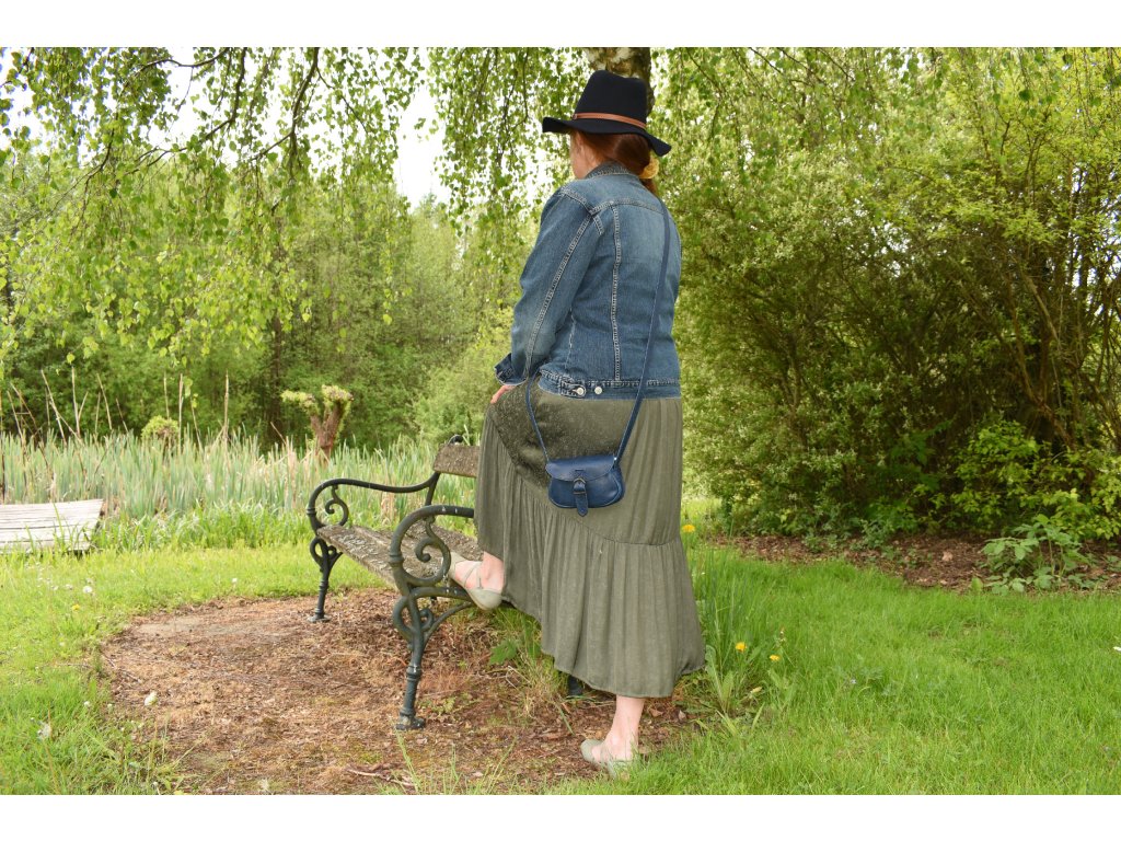 Malá kabelka Dášenka s klopnou