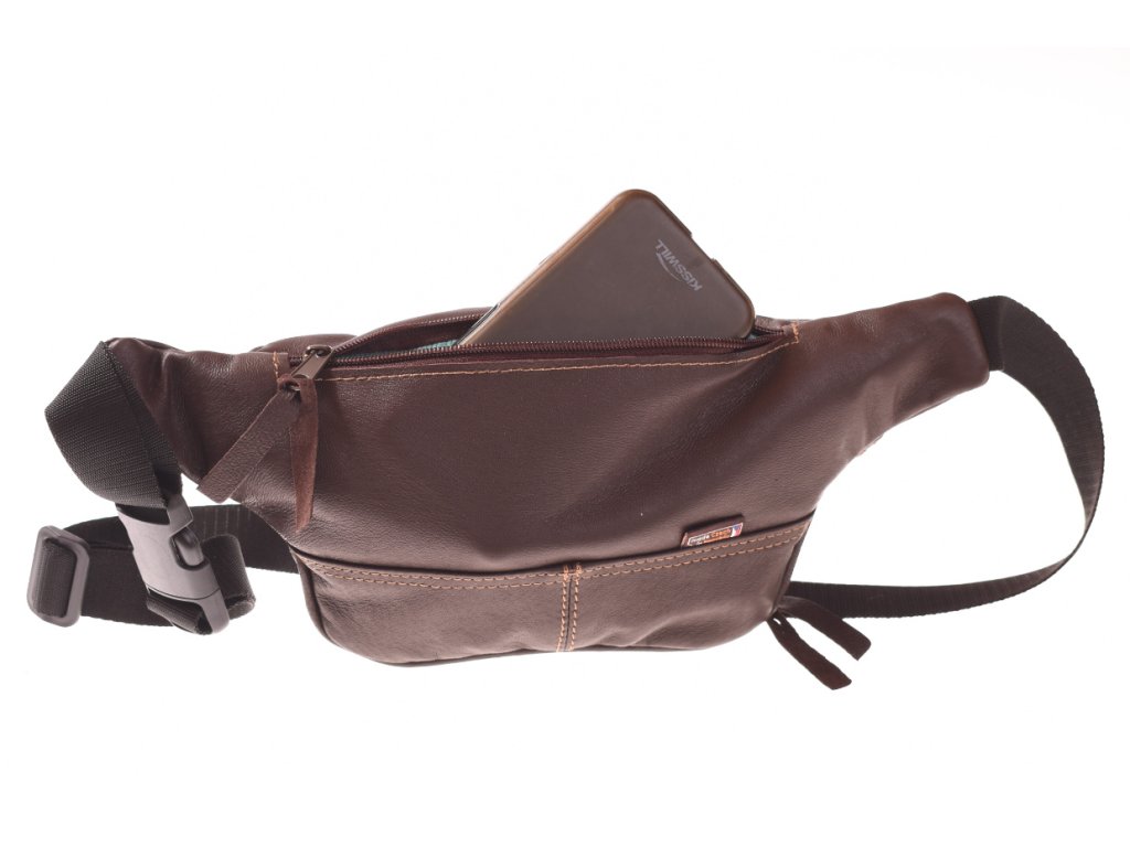 Detail přírodní kůže ledvinky KUBÁT – ruční zpracování