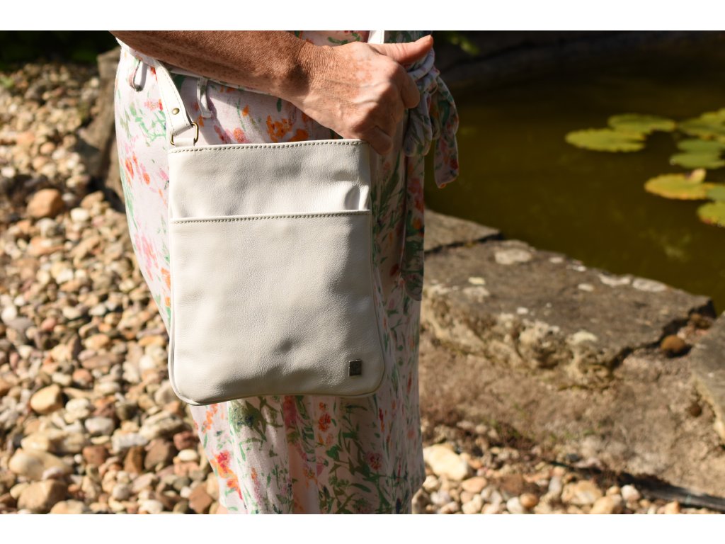 Kožená kabelka Lenka malá