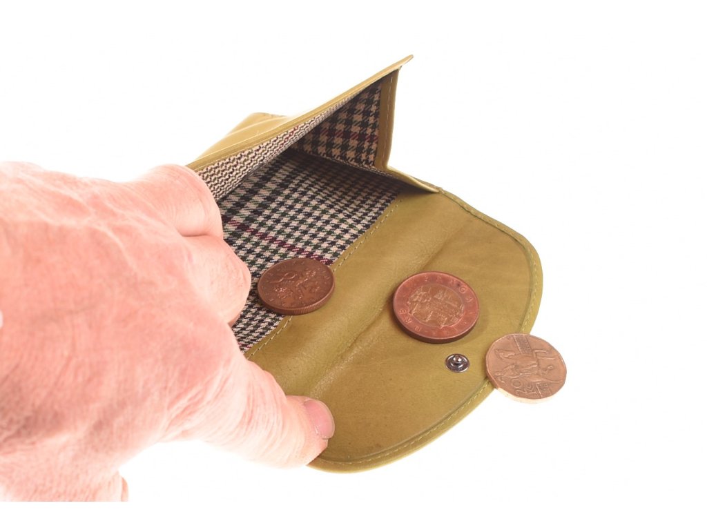 Interiér dámské peněženky KUBÁT – přehledné členění