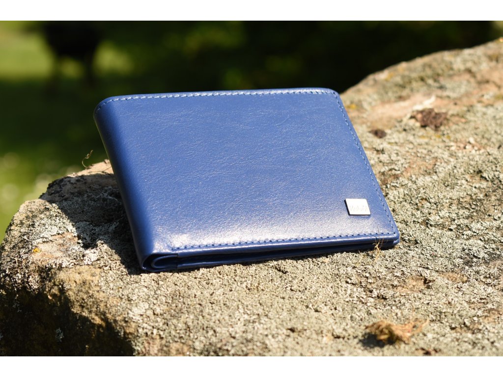 Interiér pánské luxusní peněženky KUBÁT