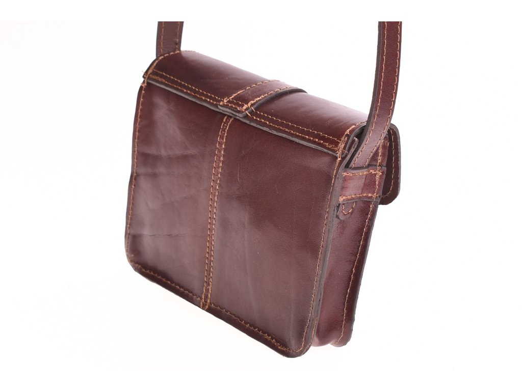 Detail kožené kabelky Sofinka