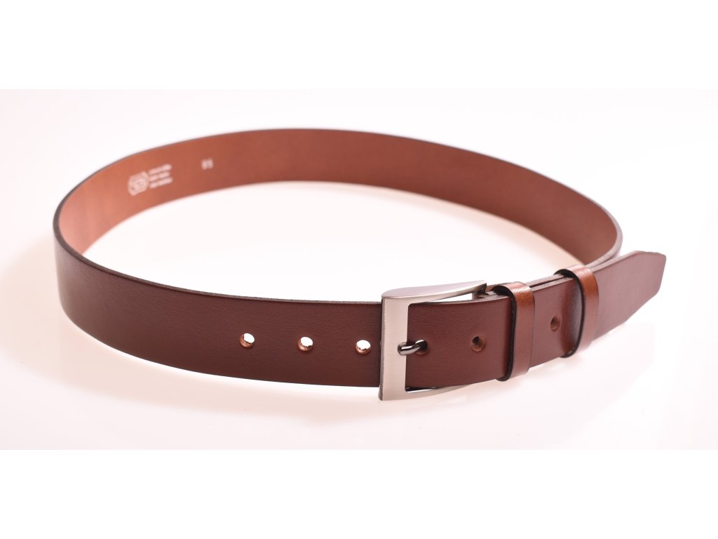 Kožená peněženka KUBÁT – součást dárkového setu