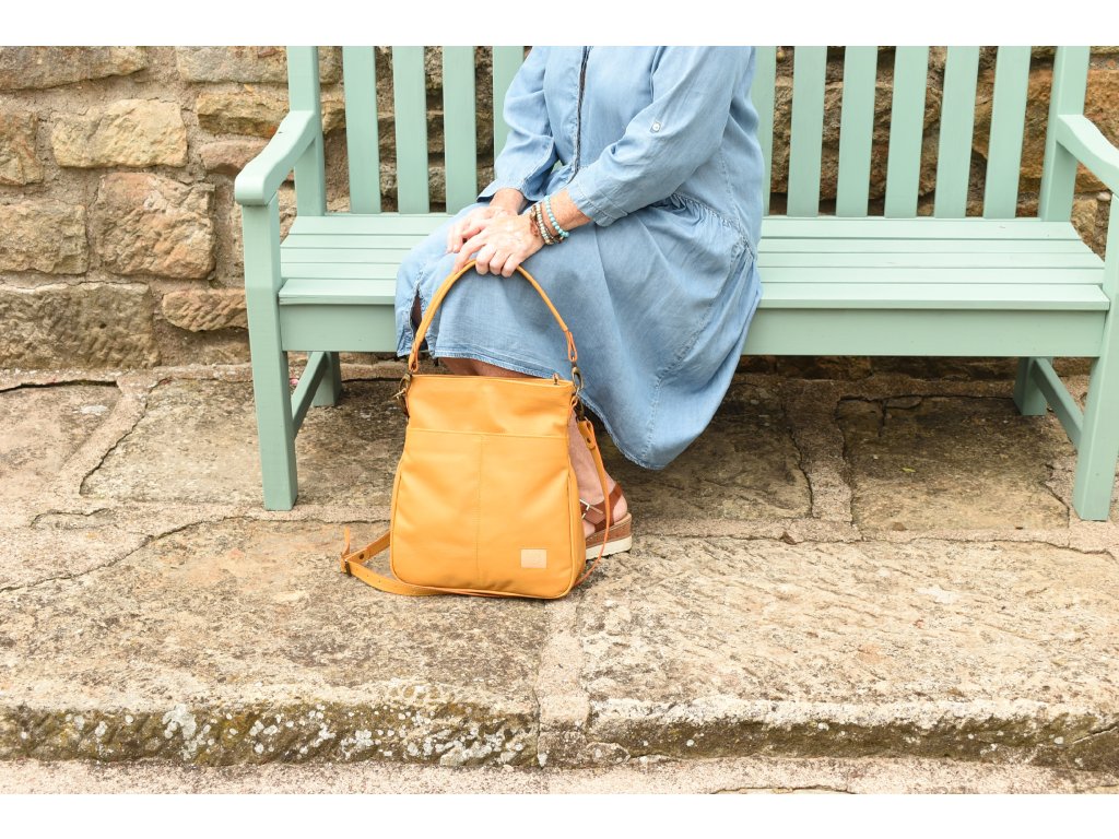 Kožená kabelka se dvěma popruhy Amálka