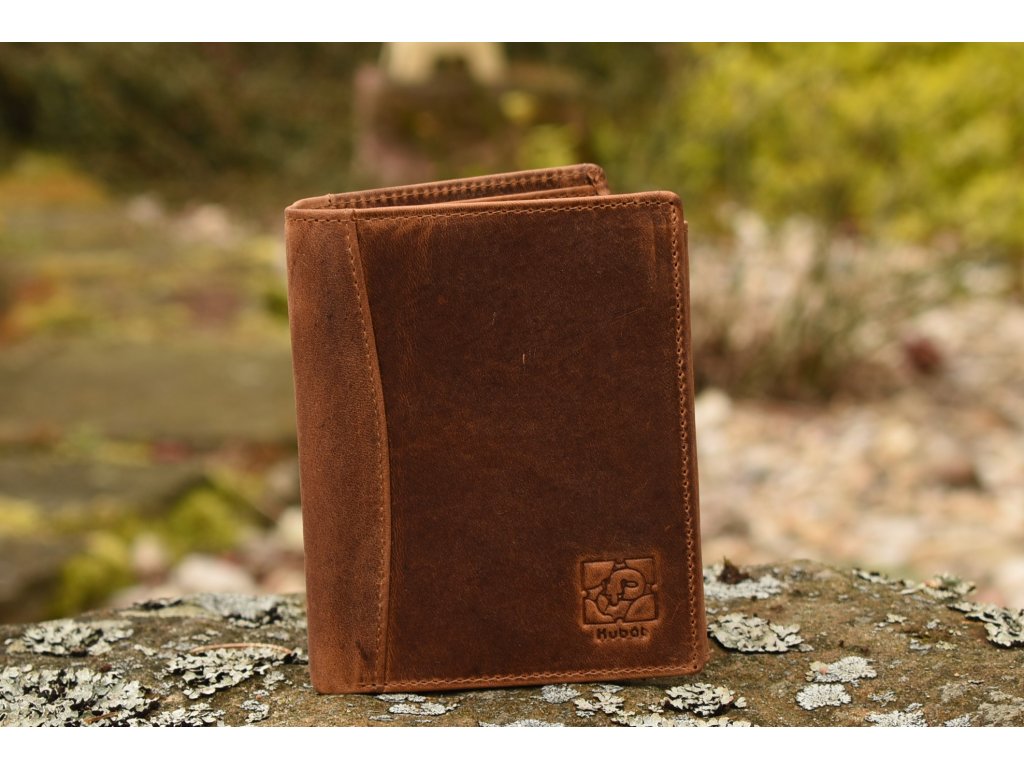 Interiér pánské kožené peněženky KUBÁT – na výšku