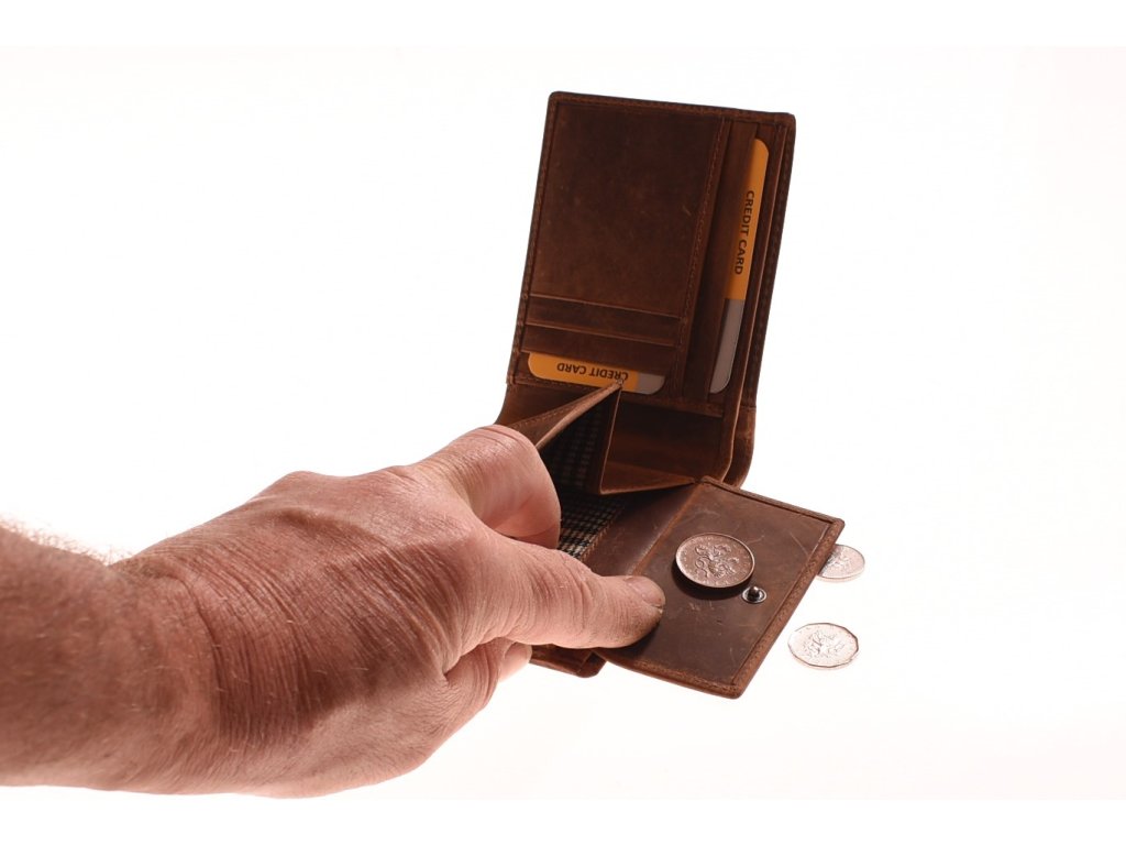 Zpracování kůže pánské peněženky KUBÁT