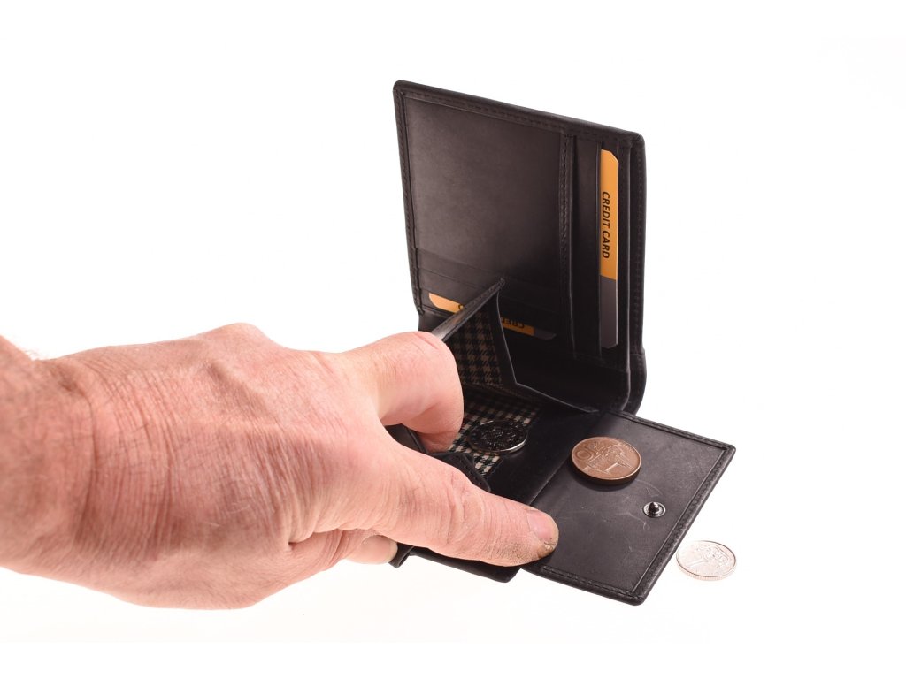 Zpracování kůže pánské peněženky KUBÁT