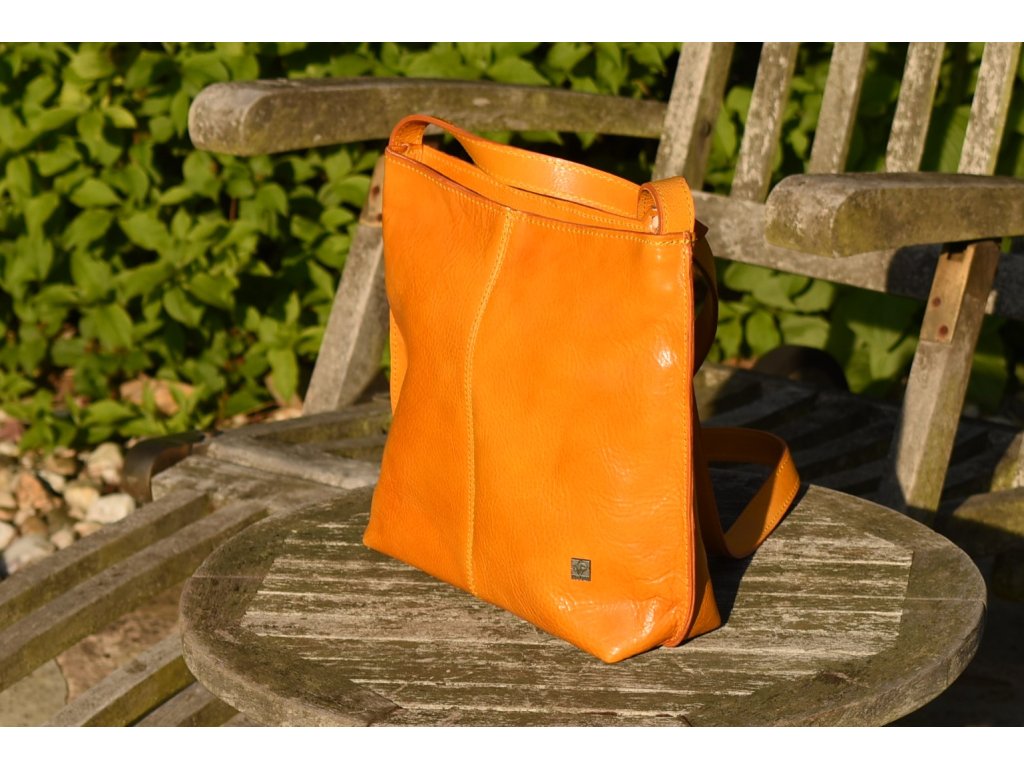 Dámská kožená kabelka Fiala