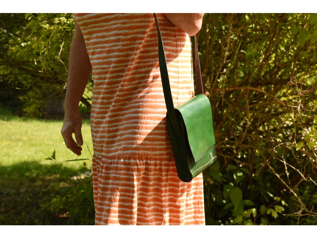 Detail kožené mošničky Alice