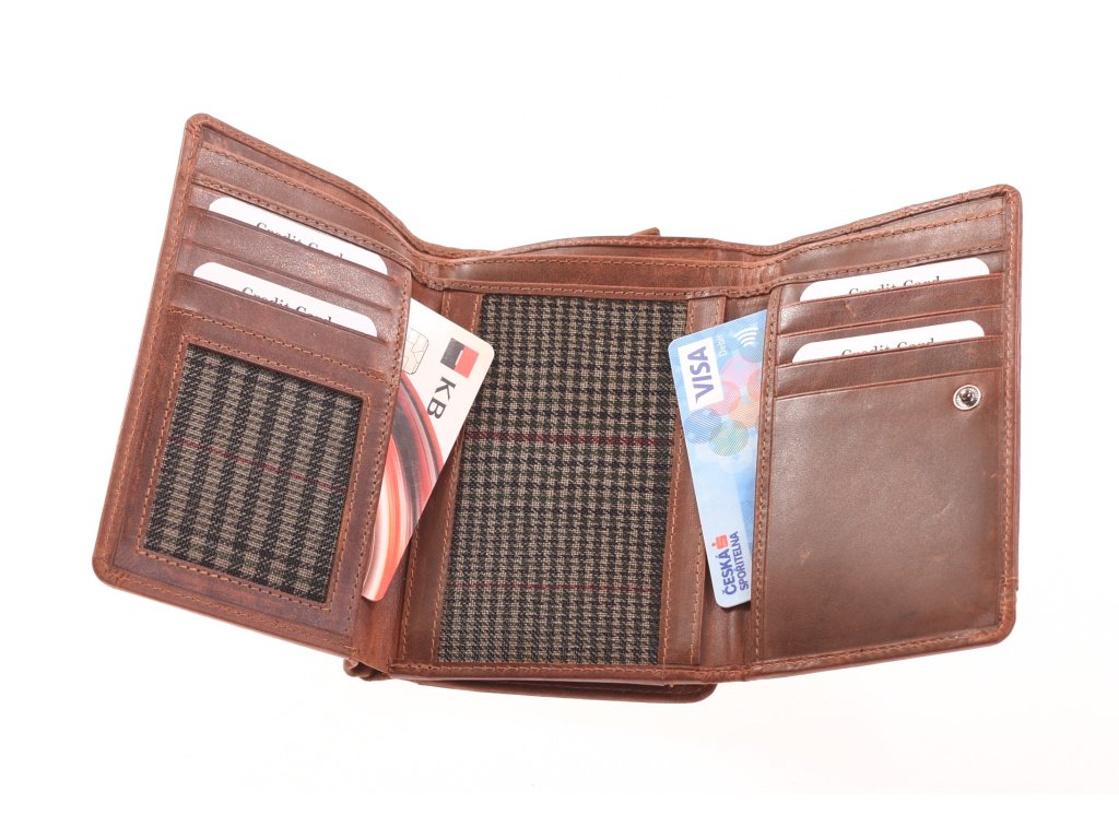 Detail zpracování dámské peněženky KUBÁT – černá kůže