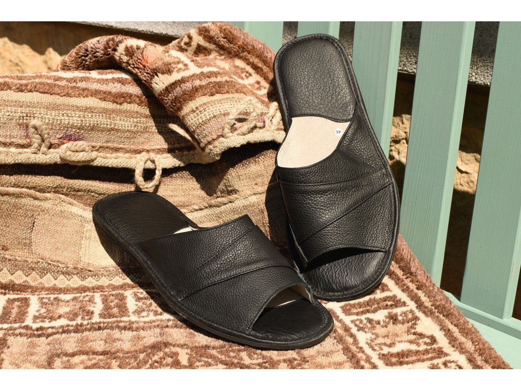 Ručně vyráběné pantofle KubátKůže