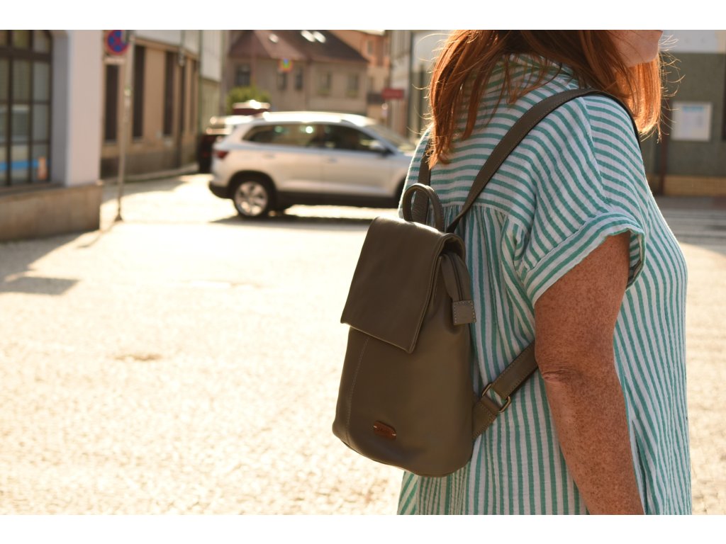 Detail kůže a šití – Vojta