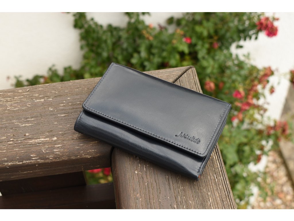 Interiér dámské luxusní peněženky KUBÁT – psaníčko