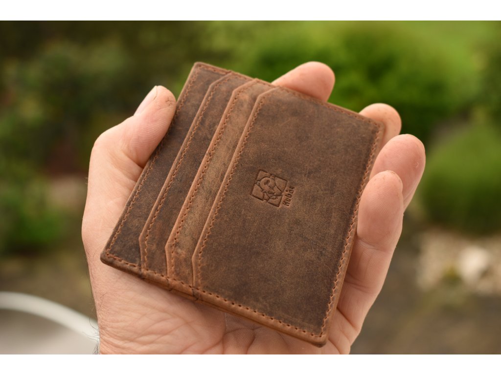 Detail pouzdra Kartovník