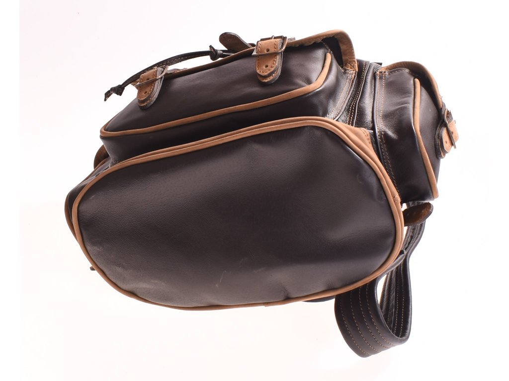 Detail kůže a šití – Honza