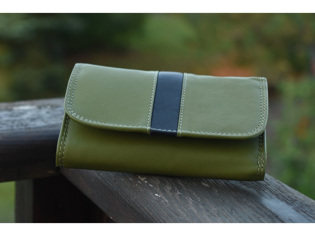 Detail peněženky Mary