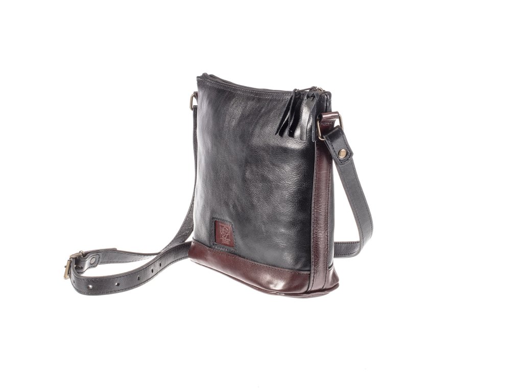 Detail kožené kabelky Barbora