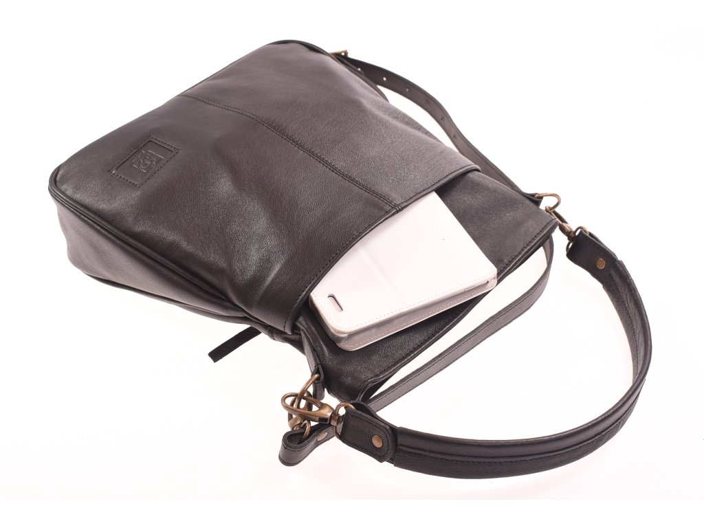 Detail kožené kabelky Amálka