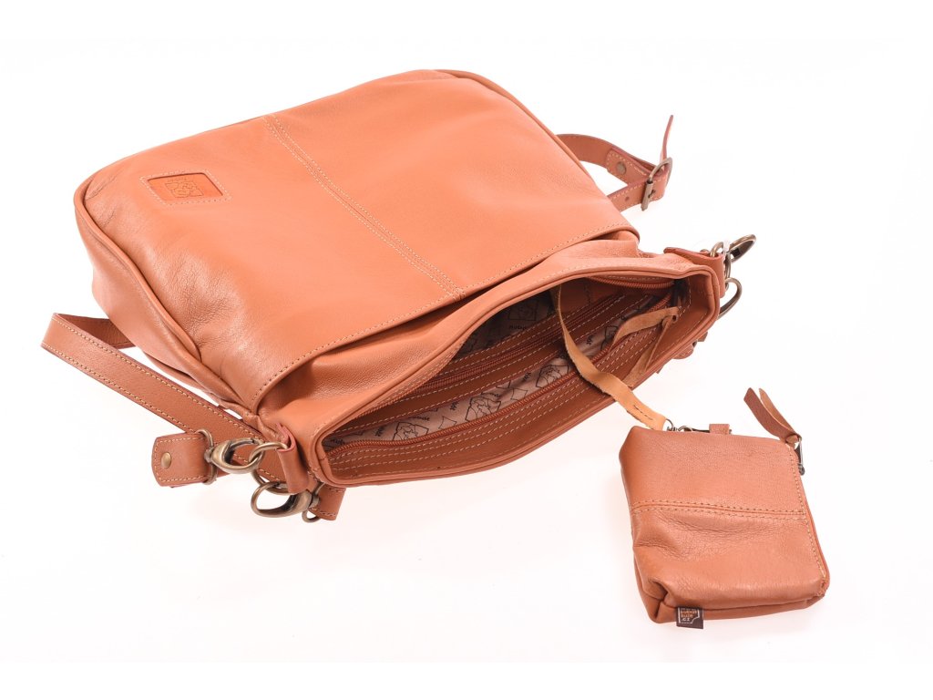 Detail kožené kabelky Amálka