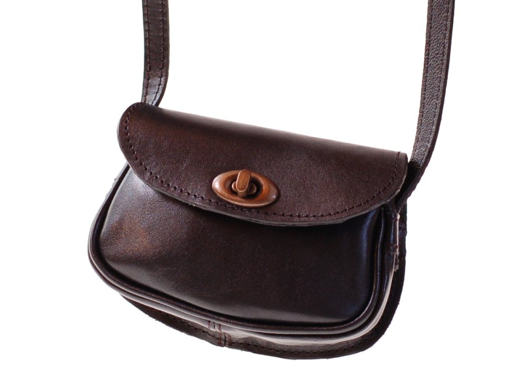 Detail kožené kabelky Dášenka