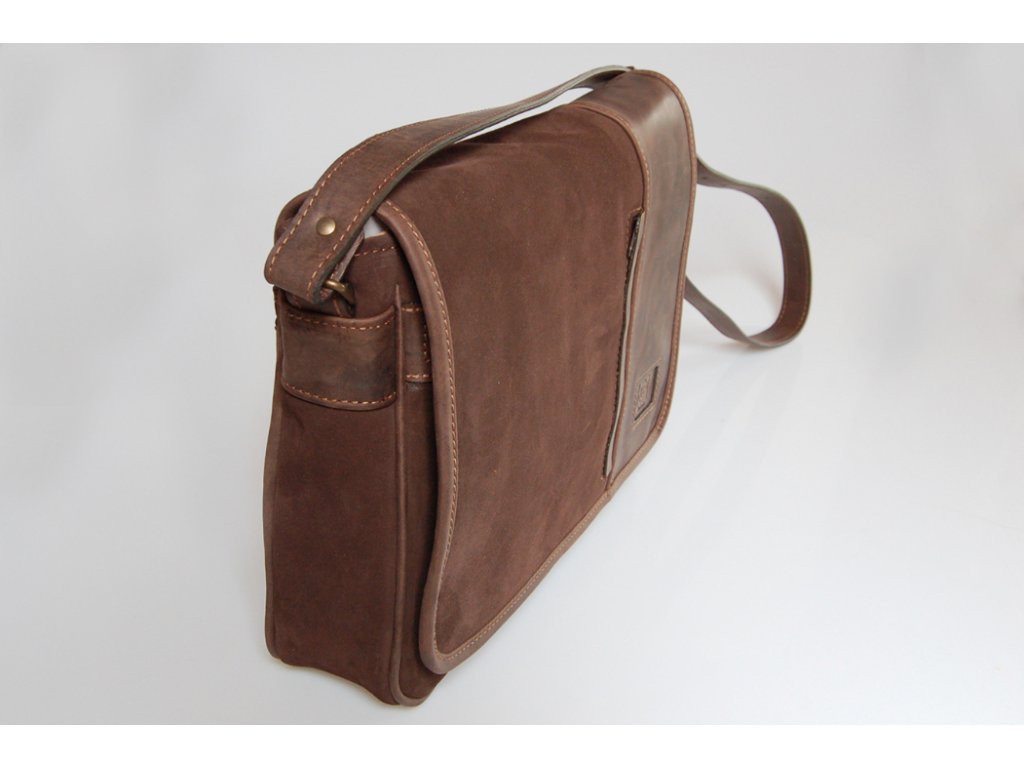 Detail zpracování brašny Olda