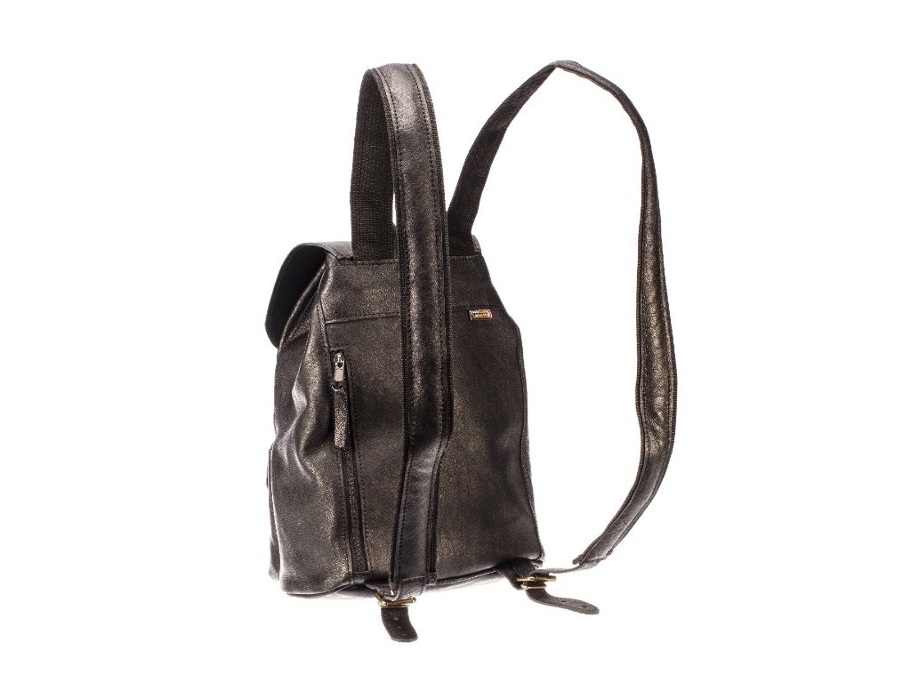 Detailní zpracování batohu