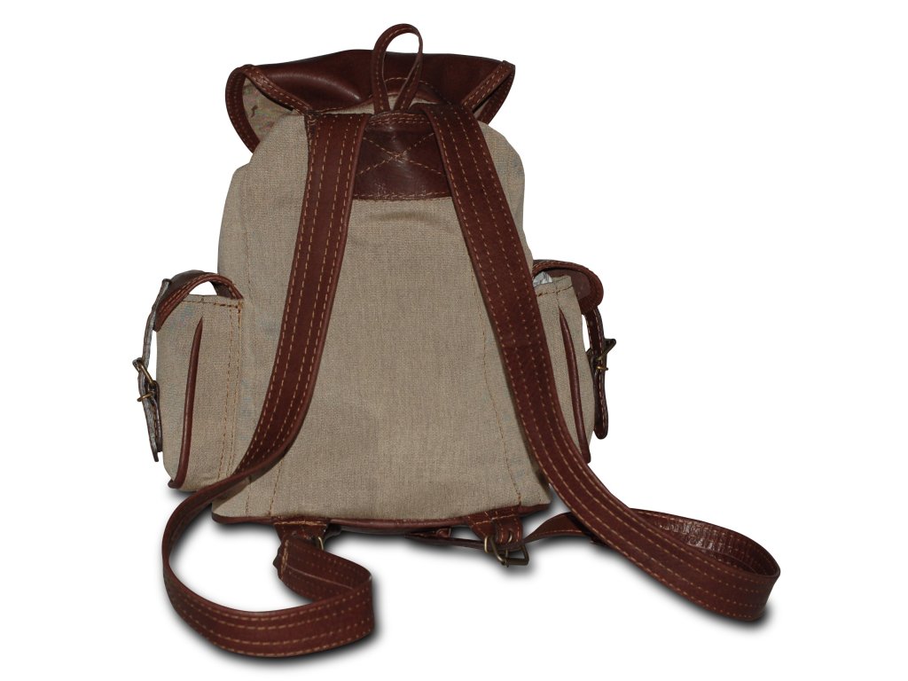 Detail materiálu batohu Vašek