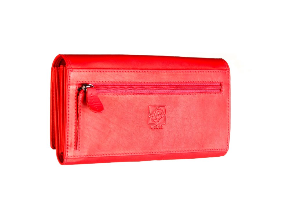 Detail dámské lakované peněženky KUBÁT – ruční práce