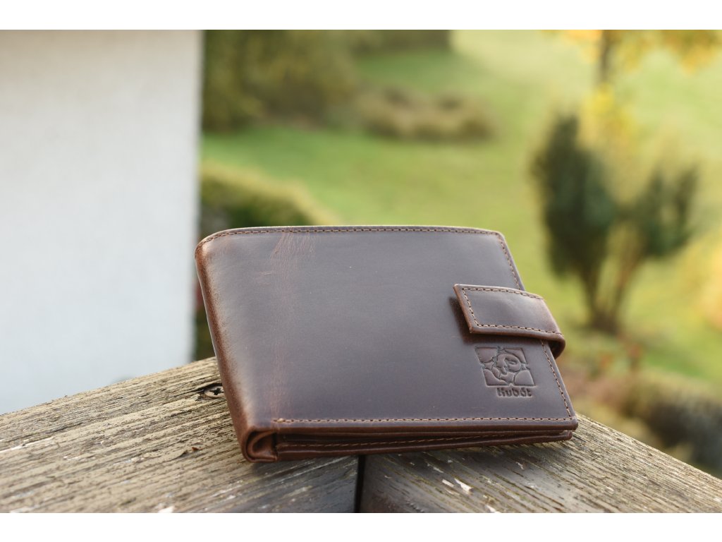 Interiér pánské peněženky KUBÁT se zápinkou