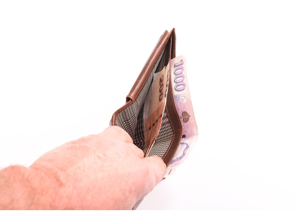 Detail zpracování kůže pánské peněženky KUBÁT